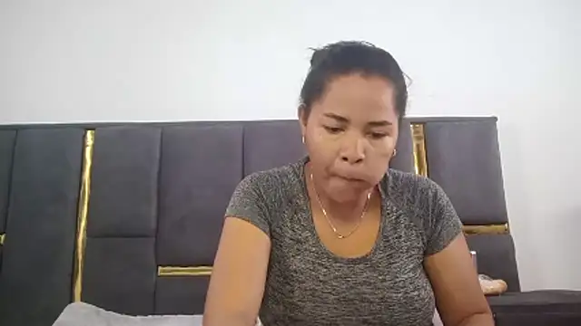 Snapshot of aleixane chatting on 06/16/26, 05:21 aleixane online show from 06/16/26, 05:21