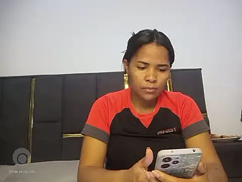 Snapshot of aleixane chatting on 07/20/26, 01:24 aleixane online show from 07/20/26, 01:24