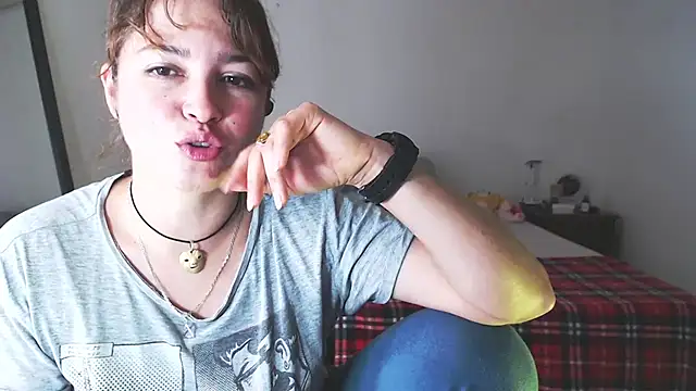 solamatista11 online show from 11/26/25, 08:43