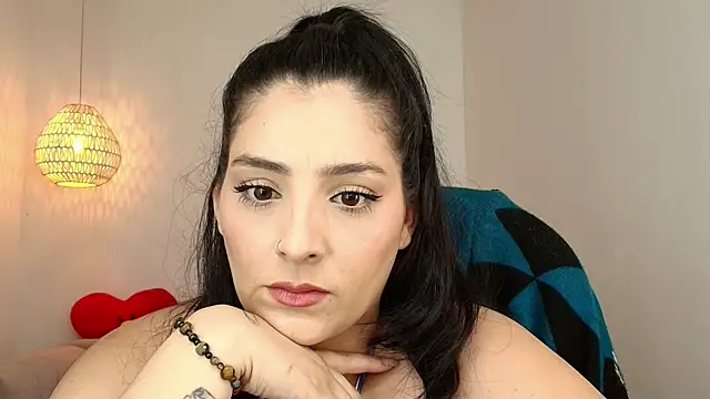 YummyAnna  online show from 11/14/25, 05:11