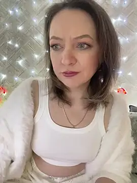 Snapshot of EvaBarsa_ chatting on 12/19/24, 03:40 EvaBarsa  online show from 12/19/24, 03:40