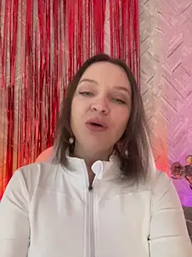 Snapshot of EvaBarsa_ chatting on 02/20/25, 03:12 EvaBarsa  online show from 02/20/25, 03:12