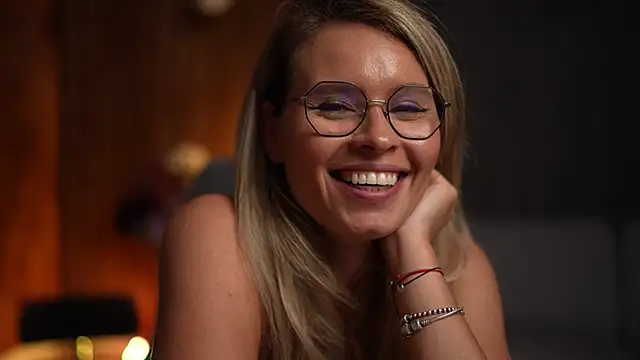 BrandyWhite online show from 01/25/25, 07:17