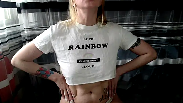 Snapshot of cold_lollipop chatting on 02/11/25, 10:48 cold lollipop online show from 02/11/25, 10:48