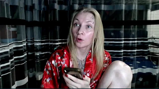 cold lollipop online show from 11/12/25, 05:57