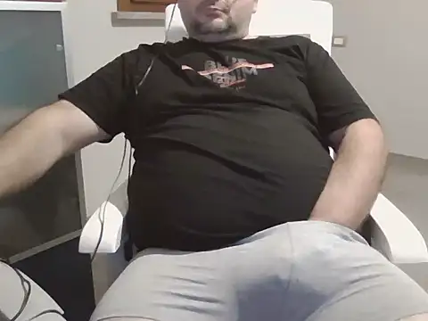 iron boy80 online show from 11/03/25, 02:07