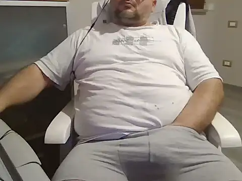 iron boy80 online show from 11/14/25, 11:46