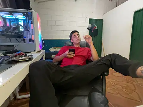 Max TheHorseDick online show from 04/04/26, 07:44