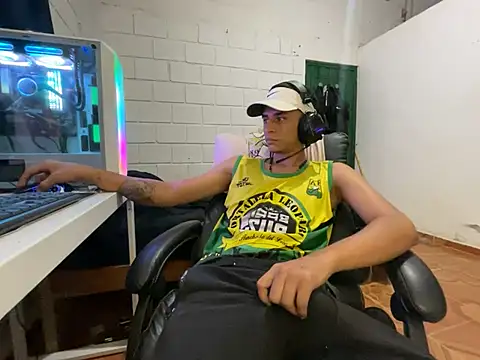 Max TheHorseDick online show from 04/21/26, 02:51