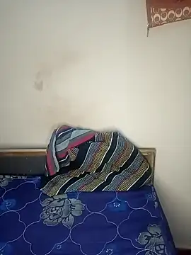 Snapshot of Sweet-Berry chatting on 12/27/24, 06:35 Sweet-Berry online show from 12/27/24, 06:35