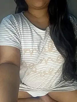 Snapshot of Sweet-Berry chatting on 09/24/25, 12:36 Sweet-Berry online show from 09/24/25, 12:36