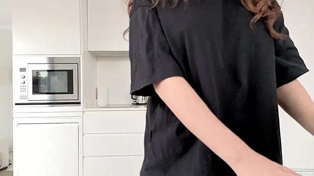 TammiLou online show from 04/21/26, 02:23