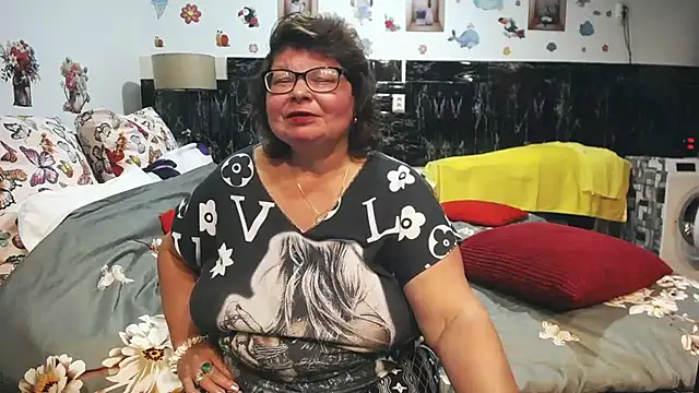 SweetMommaX online show from 04/22/26, 06:20