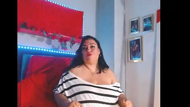-helen online show from 12/18/24, 01:15