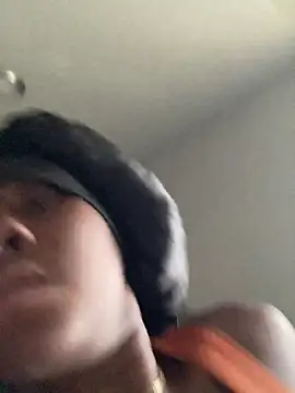 Foreignthababyy online show from 10/20/25, 07:58