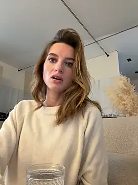 -AngelAri- online show from 10/30/25, 09:11