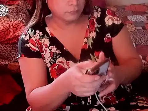 BEMYPROPERTYx online show from 12/19/25, 08:54