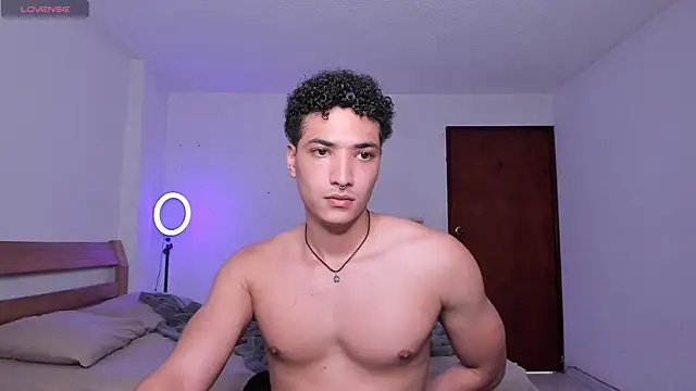 Snapshot of MitchellXD chatting on 12/28/24, 08:15 MitchellXD online show from 12/28/24, 08:15