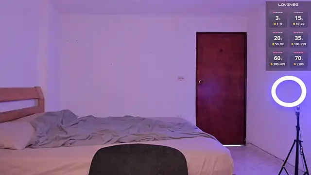 Snapshot of MitchellXD chatting on 01/01/25, 03:46 MitchellXD online show from 01/01/25, 03:46