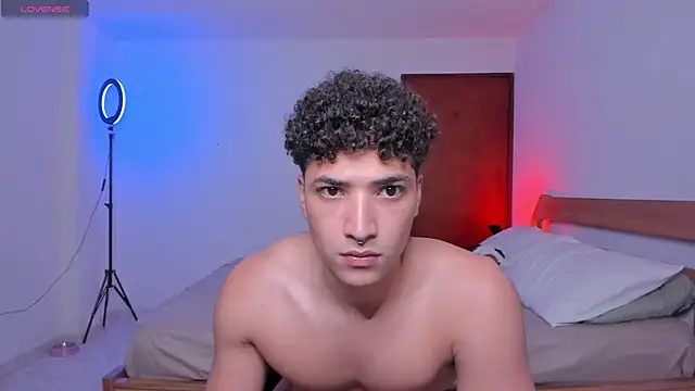 Snapshot of MitchellXD chatting on 01/25/25, 11:22 MitchellXD online show from 01/25/25, 11:22