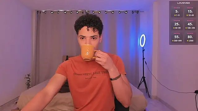 Snapshot of MitchellXD chatting on 02/15/25, 03:06 MitchellXD online show from 02/15/25, 03:06