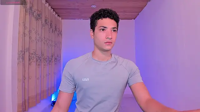 Snapshot of MitchellXD chatting on 02/11/26, 01:16 MitchellXD online show from 02/11/26, 01:16