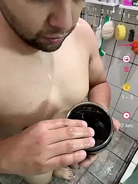 JuanPa secret online show from 08/03/26, 04:00