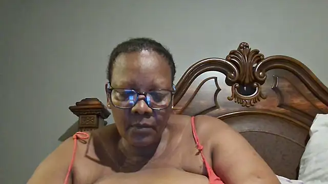Snapshot of SEXYBOOBSNASS chatting on 01/05/25, 05:51 SEXYBOOBSNASS online show from 01/05/25, 05:51