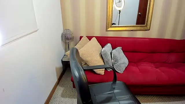 NicolettColin online show from 04/20/26, 06:53