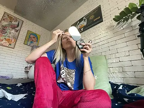 Angel girllovemy online show from 02/13/25, 10:02