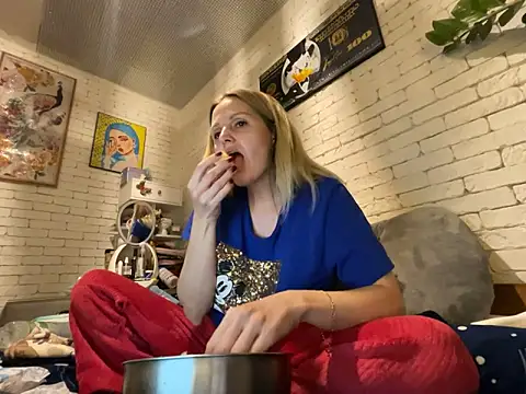 Angel girllovemy online show from 02/18/25, 07:41