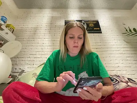 Angel girllovemy online show from 03/20/25, 08:08