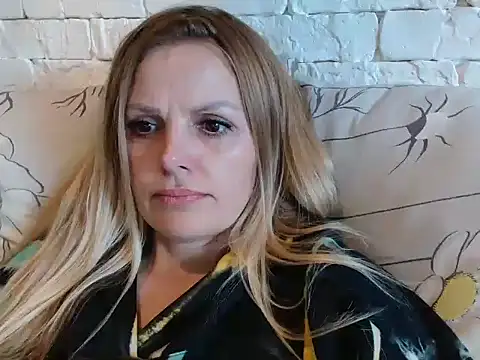 Angel girllovemy online show from 11/26/25, 11:22