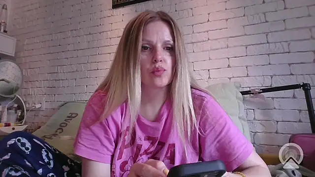 Angel girllovemy online show from 03/04/26, 06:41