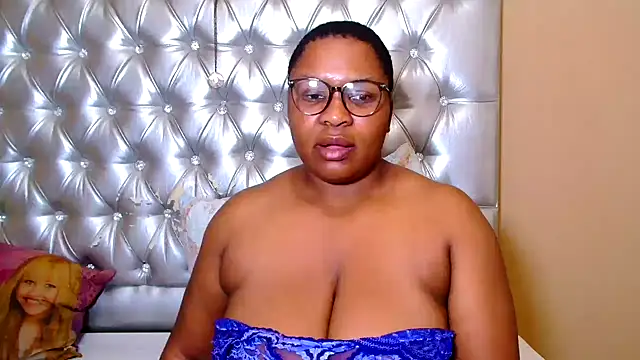 missboobsxx online show from 02/13/26, 07:37