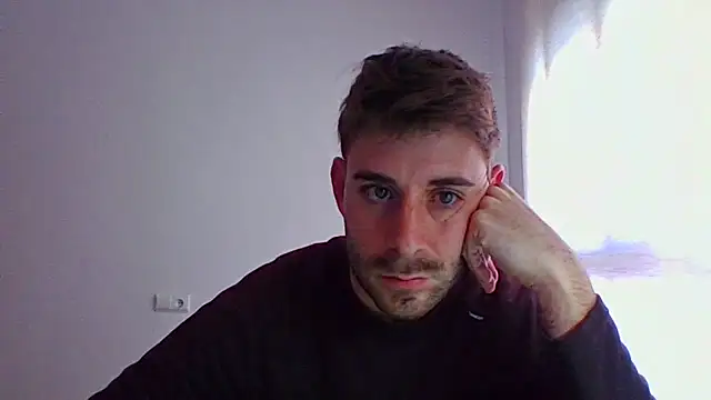 Snapshot of vargas90 chatting on 04/01/26, 11:11 vargas90 online show from 04/01/26, 11:11