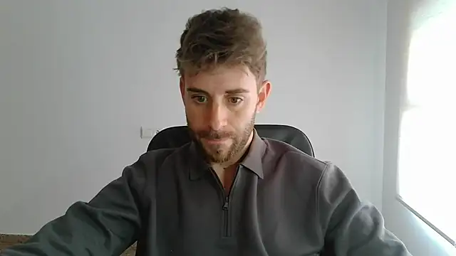 Snapshot of vargas90 chatting on 05/06/26, 11:26 vargas90 online show from 05/06/26, 11:26