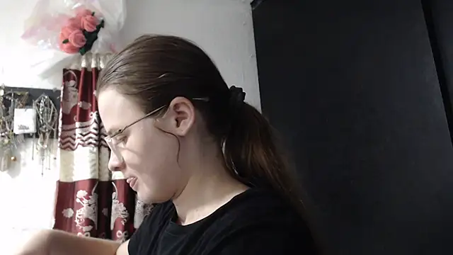 HellenMiyer1111 online show from 11/26/25, 03:57