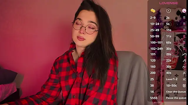 Snapshot of YsabellViveris chatting on 12/28/24, 08:48 YsabellViveris online show from 12/28/24, 08:48