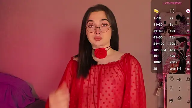 Snapshot of YsabellViveris chatting on 01/08/25, 09:21 YsabellViveris online show from 01/08/25, 09:21