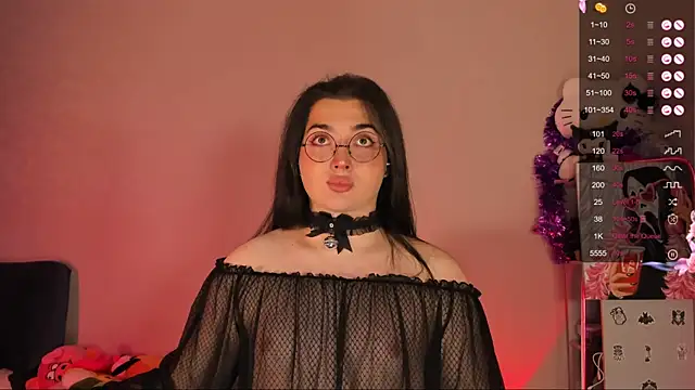 Snapshot of YsabellViveris chatting on 02/14/25, 09:56 YsabellViveris online show from 02/14/25, 09:56