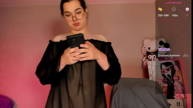 Snapshot of YsabellViveris chatting on 03/20/25, 01:26 YsabellViveris online show from 03/20/25, 01:26