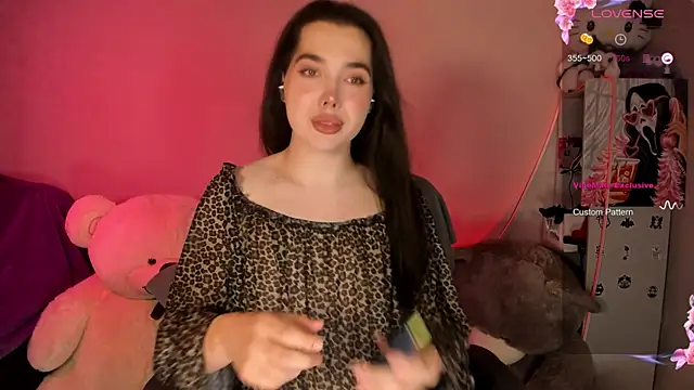 Snapshot of YsabellViveris chatting on 09/12/25, 02:17 YsabellViveris online show from 09/12/25, 02:17