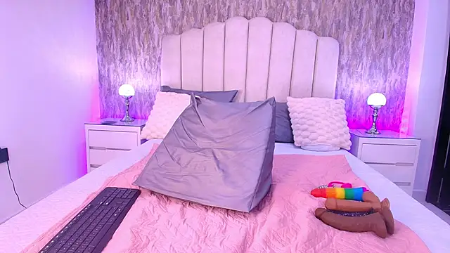 Snapshot of raven_lilith_ chatting on 01/15/26, 03:11 raven lilith online show from 01/15/26, 03:11