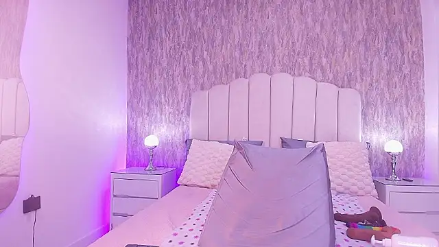 Snapshot of raven_lilith_ chatting on 02/06/26, 03:22 raven lilith online show from 02/06/26, 03:22