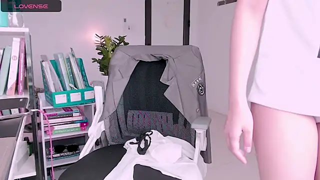 Shyn   online show from 03/17/25, 04:29