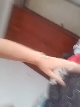 karlythothxh online show from 10/24/25, 01:07