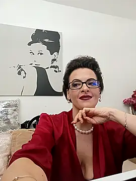 RebeccaNoble online show from 02/09/26, 08:02