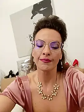 Snapshot of RebeccaNoble chatting on 05/09/26, 05:40 RebeccaNoble online show from 05/09/26, 05:40