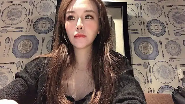 Snapshot of Tw_Zoella chatting on 12/03/24, 06:04 Tw Zoella online show from 12/03/24, 06:04